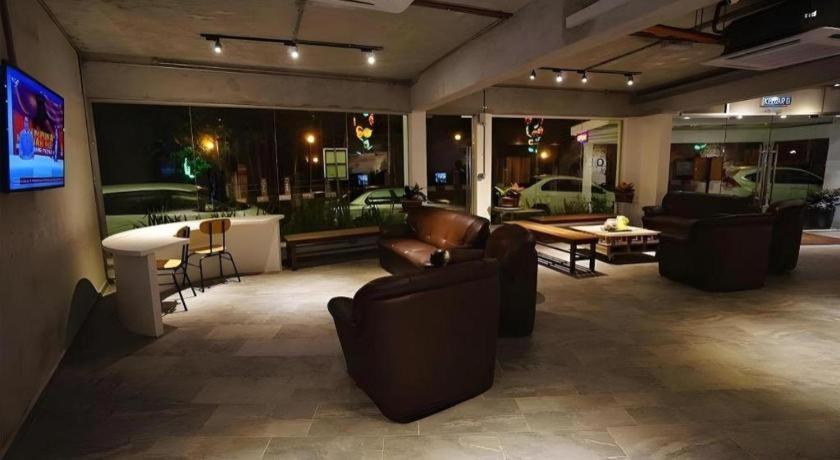 Riverine Garden Hotel Chukai Экстерьер фото
